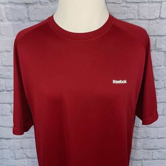 Reebok play dry men 2XL short sleeve Crewneck activewear shirt red/black - Picture 3 of 10